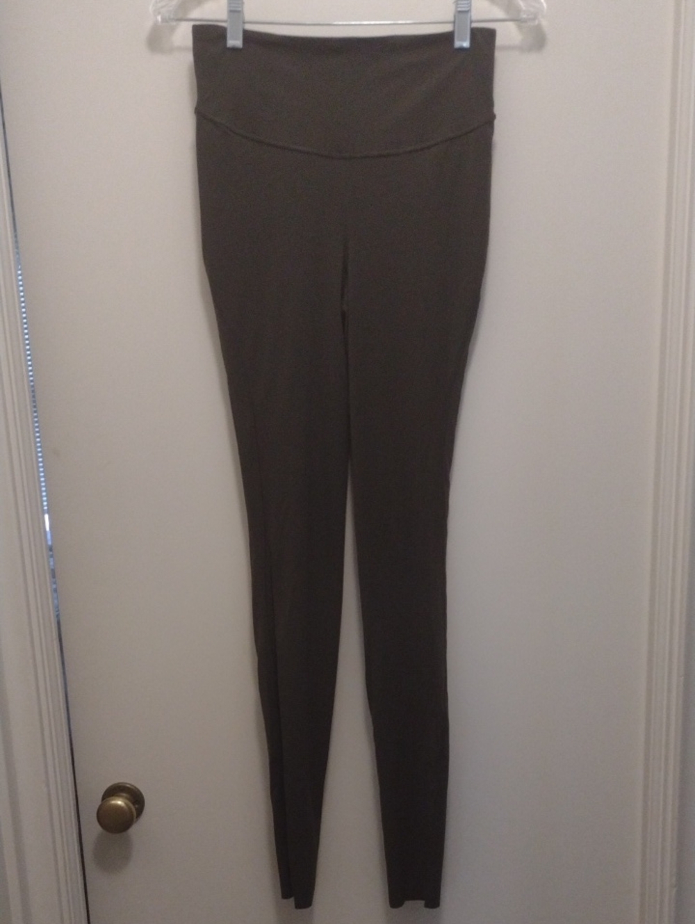 Lululemon Olive High-Rise Slim Leg Leggings (J1391)